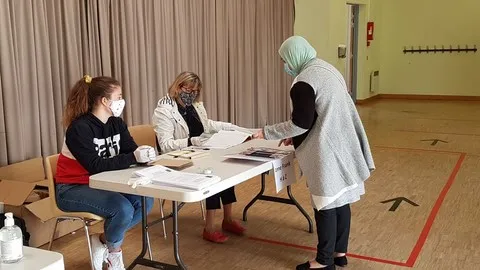 Distribution de masques Covid-19, Catherine Aliquot-Vialat, distribution de masques