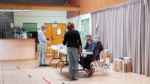 Distribution de masques Covid-19, Catherine Aliquot-Vialat, distribution de masques